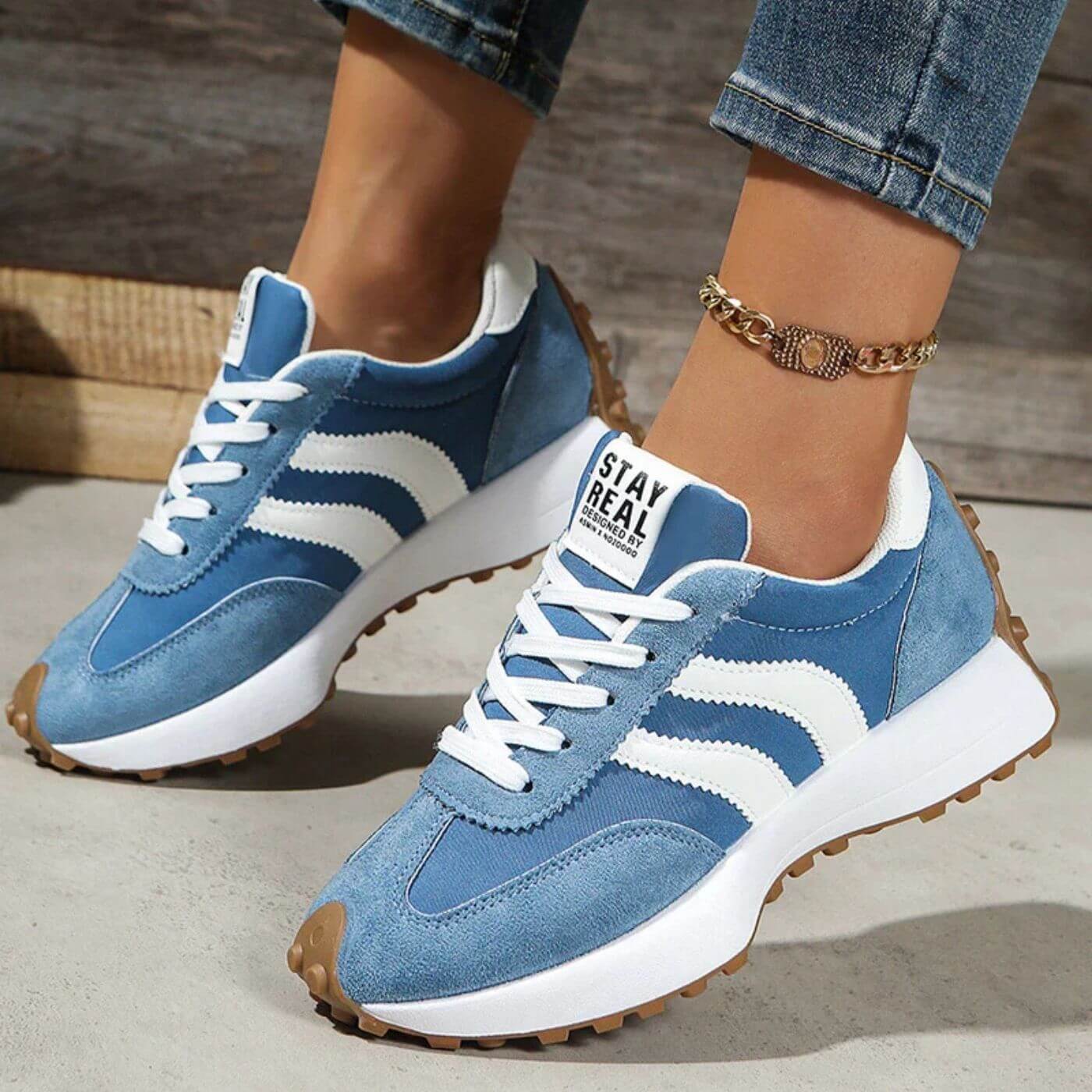 Élena™ — Timeless Comfort Sneakers